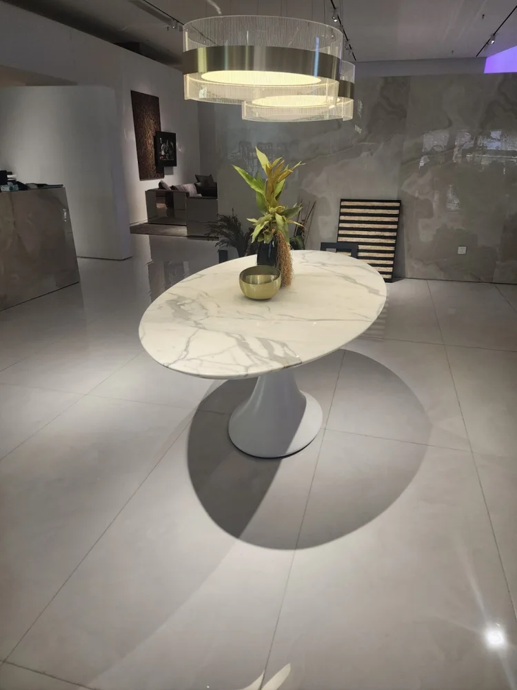 Tables, chairs & sideboards